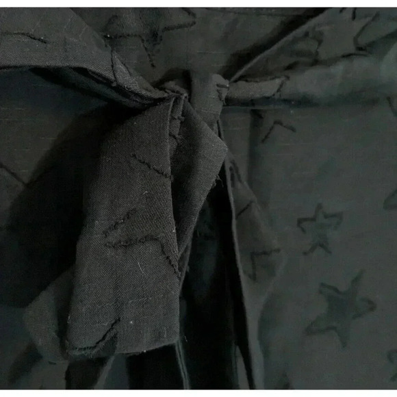 Pants Store Black Star Print Ruffle Mini Skirt Size Small Tie Waist Boho - Picture 4 of 6